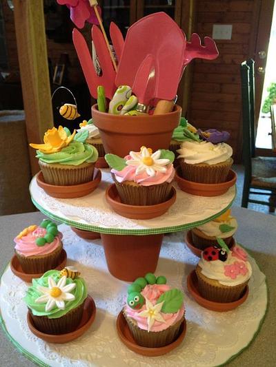 Garden Bugs Cupcakes - Cake by Tonya