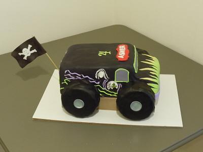 Monster truck - Cake by Karen Seeley
