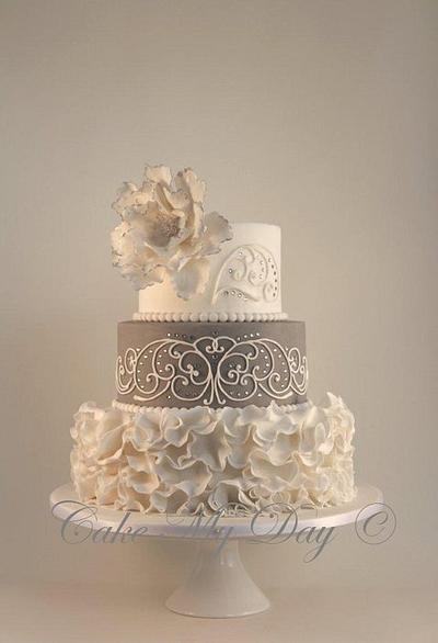 Elegant and fun - Cake by Cake My Day