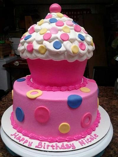 cupcake time - Cake by thomas mclure