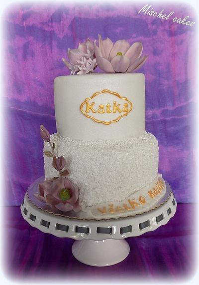 Delicate magnolia - Cake by Mischel cakes