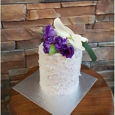 Flowers Cake - Cake by Mora Cakes&More