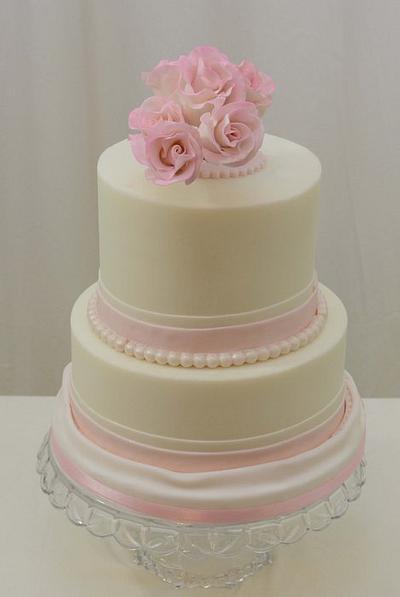 Pink Roses and Pearls - Cake by Sugarpixy