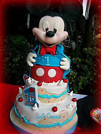 surprise  Mickey Mouse! - Cake by LUXURY CAKE BY LUCIA CANDELA