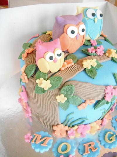 Three Little owls - Cake by Vanessa Platt  ... Ness's Cupcakes Stoke on Trent