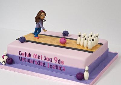 Ten Pin Bowling Cake - Cake by Robyn