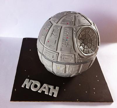 Death Star - Cake by ThreeBearsCakery
