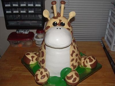 Skylar's Giraffe - Cake by Jennifer C.
