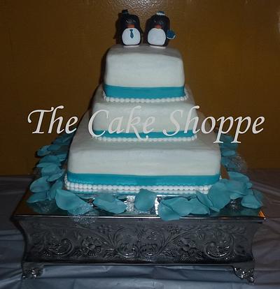 Penguin wedding cake - Cake by THE CAKE SHOPPE