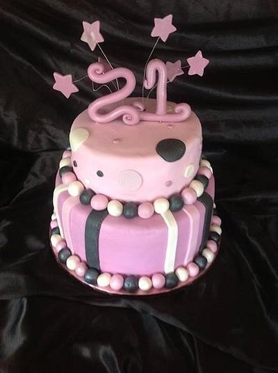 21st birthday cake  - Cake by Lisa sweeney 