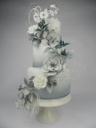 Fantasy flower wedding cake - Cake by Kim Wiltjer