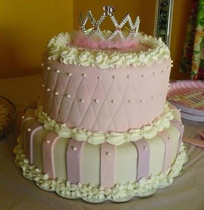 Queen For The Day - Cake by VikkiSheppard