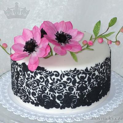 Anemone for eighteens - Cake by Eva Kralova