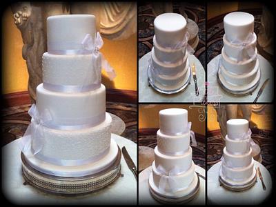 4 tiers white on white - Cake by little pickers cakes