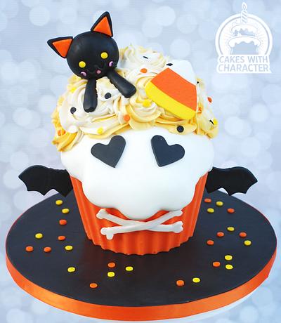 Giant Halloween cupcake! - Cake by Jean A. Schapowal