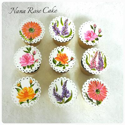 Handpainted cupcake  - Cake by Nana Rose Cake 