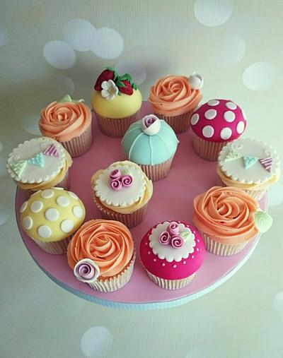 Colourful cupcakes - Cake by Tracey 