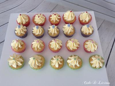 Mini Cupcakes  - Cake by Sweet Lakes Cakes