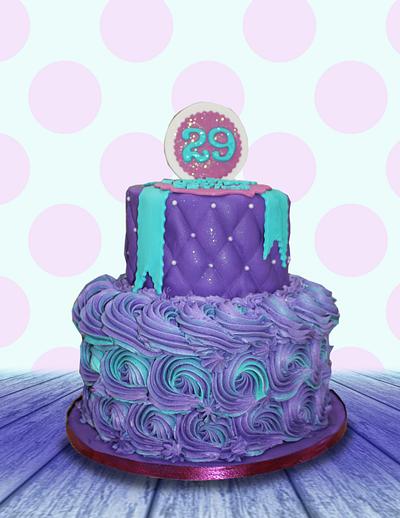 29th Birthday - Cake by MsTreatz
