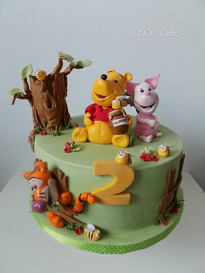 Winnie the Pooh  - Cake by MOLI Cakes