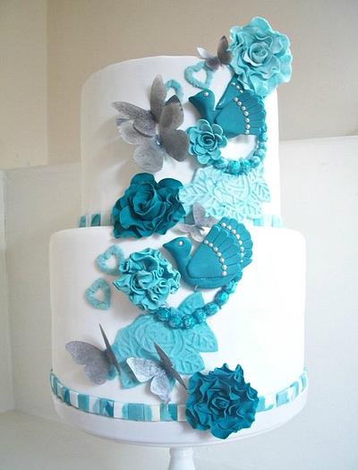 Teal, white and silver - Cake by sarahf