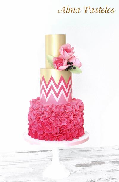 Ruffles and chevron wedding cake - Cake by Alma Pasteles