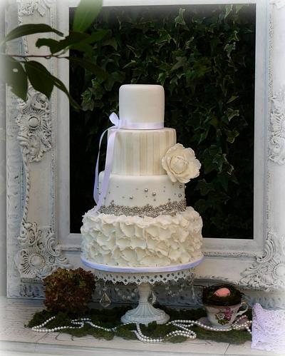 Wedding cake - Cake by Karens Kakes