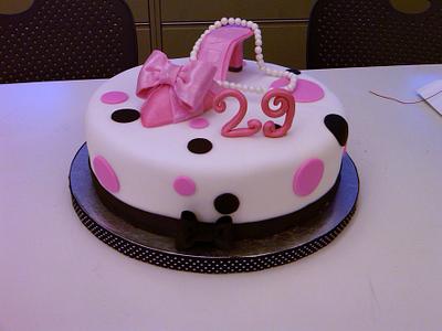 High heels and Pearls - Cake by Stephanie Magdiel