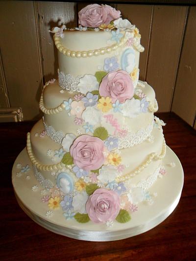 Vintage Style Wedding Cake - Cake by Queen of Hearts Cakes