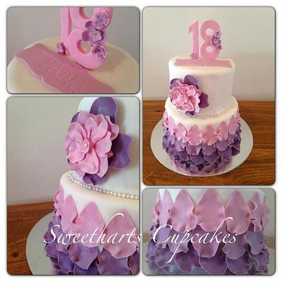 Ombre petal cake - Cake by Sweetharts Cupcakes