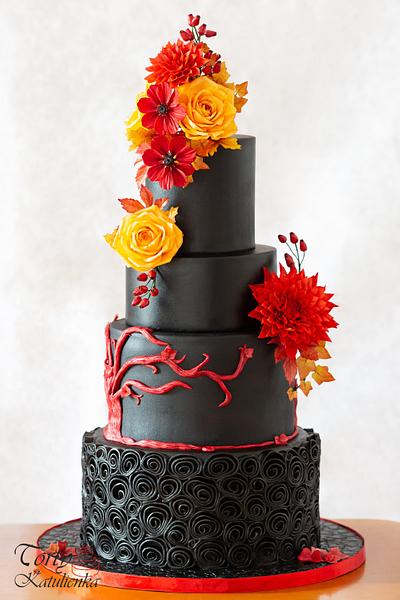 Autumn Wedding Cake in Black  - Cake by Torty Katulienka