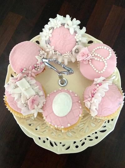 Vintage Pink Cupcakes  - Cake by Jodie Taylor