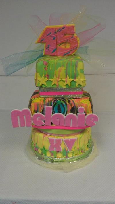 Melanie XV's - Cake by Maythé Del Angel