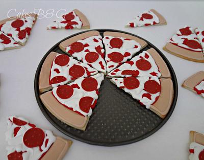 "Pizza" Cookies - Cake by Laura Barajas 