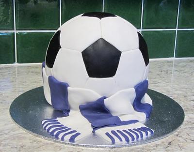 Football and scarf cake - Cake by Lelly