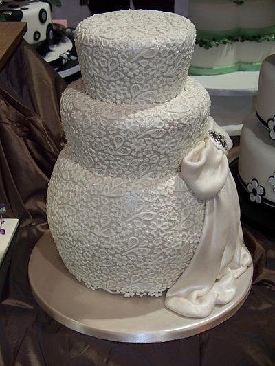 lace wedding cake - Cake by Fiona