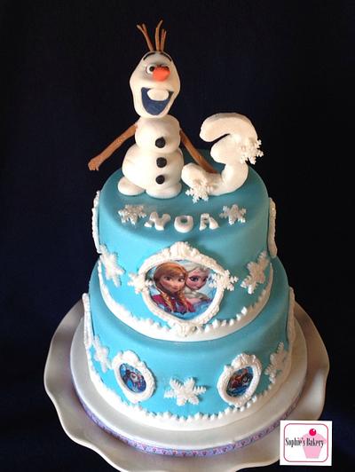 Frozen cake with Olaf - Cake by Sophie's Bakery