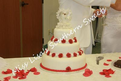 Wedding Cake - Cake by Lisa Weathers