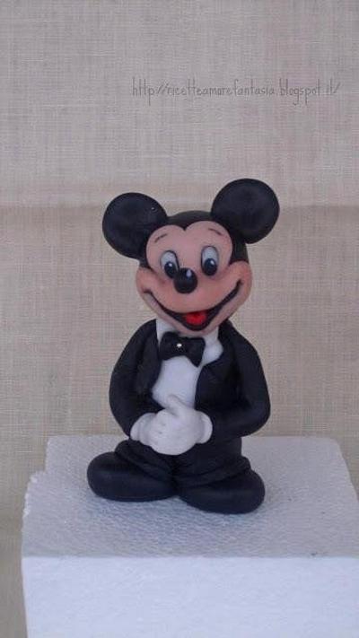 Mickey Mouse husband - Cake by Gabriella Luongo