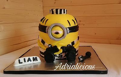 Minions cake  - Cake by Adrialicious 