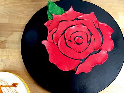 2D Rose - Cake by Jacqueline Ordonez