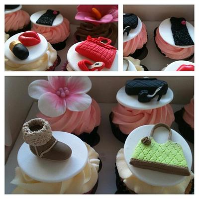 Fashion cupcakes - Cake by Sue