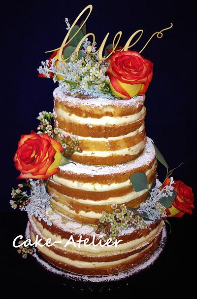 Naked cake with fresh flowers - Cake by Ella
