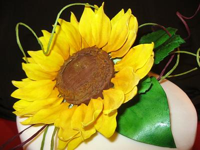 sunflower - Cake by MELANIASCAKEATELIER