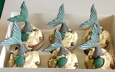 Mermaid tail cupcakes  - Cake by Maria-Louise Cakes