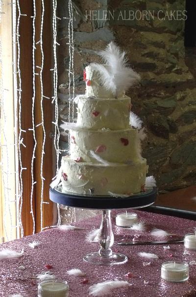 Shabby chic wedding cake - Cake by Helen Alborn  