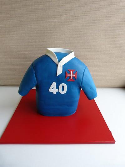 Belenenses rugby sweater - Cake by Margarida Abecassis
