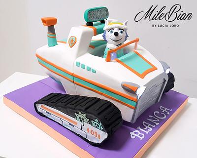 3D Everest in her snowmobile - Cake by MileBian