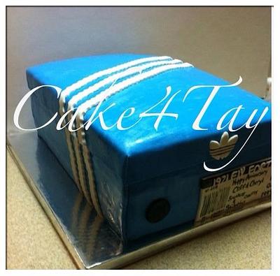 Shoe Box - Cake by Angel Chang