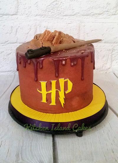 Harry Potter drip - Cake by Kitchen Island Cakes